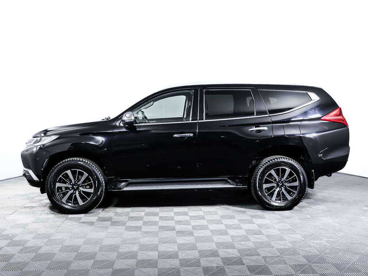 Mitsubishi Pajero Sport с пробегом — 2019 год. Фото: #7
