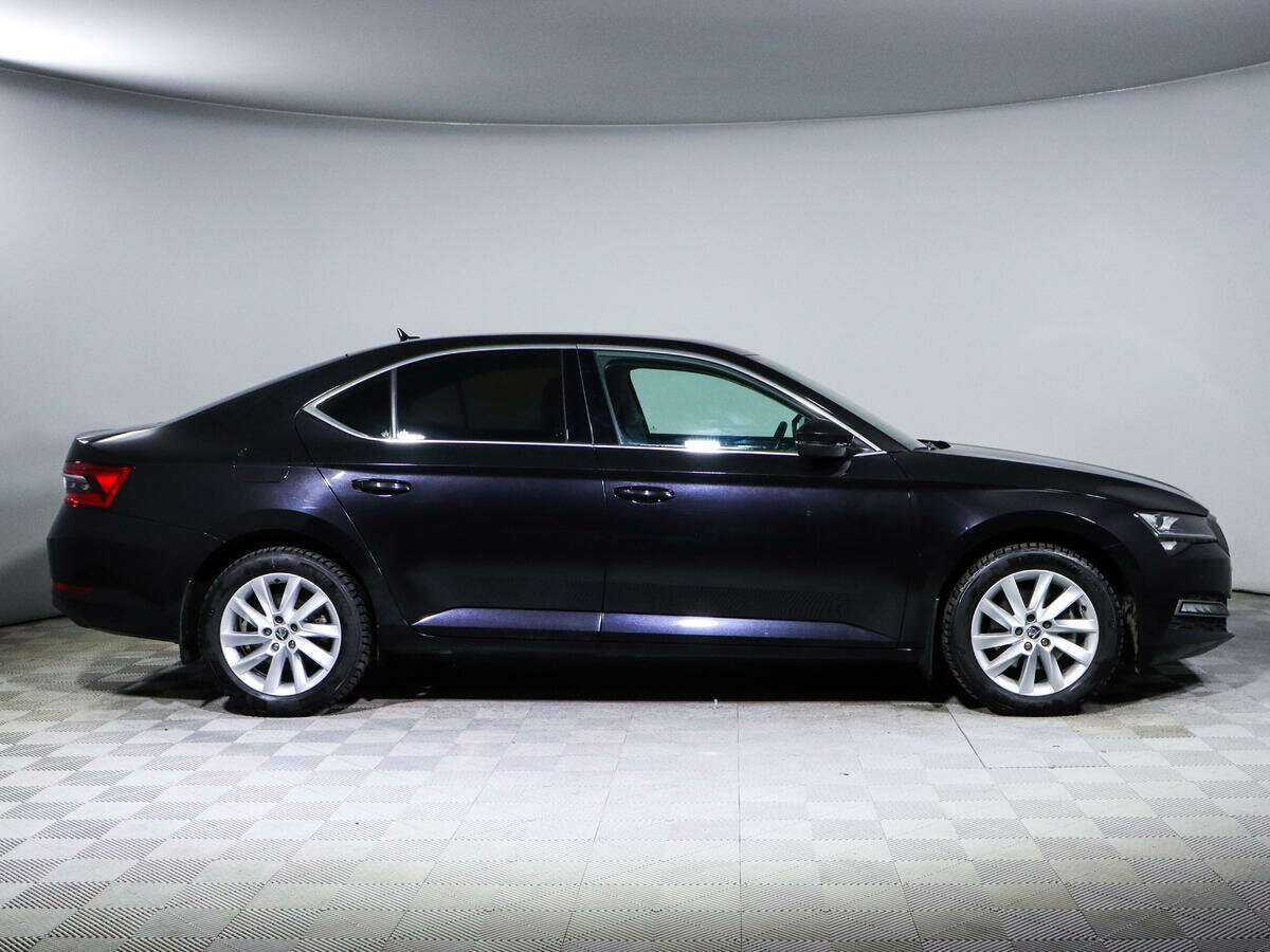 Skoda Superb с пробегом — 2020 год. Фото: #3
