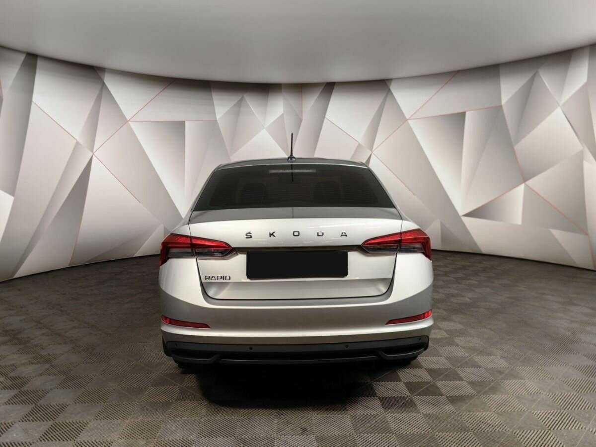Skoda Rapid с пробегом — 2021 год. Фото: #7
