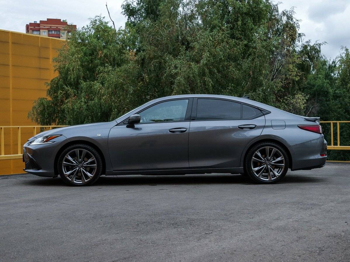 Lexus ES с пробегом — 2020 год. Фото: #5