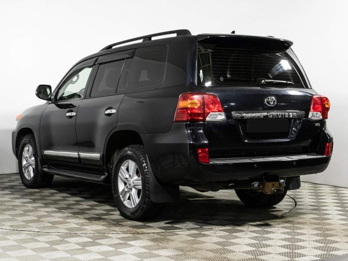 Toyota Land Cruiser с пробегом — 2015 год. Фото: #5