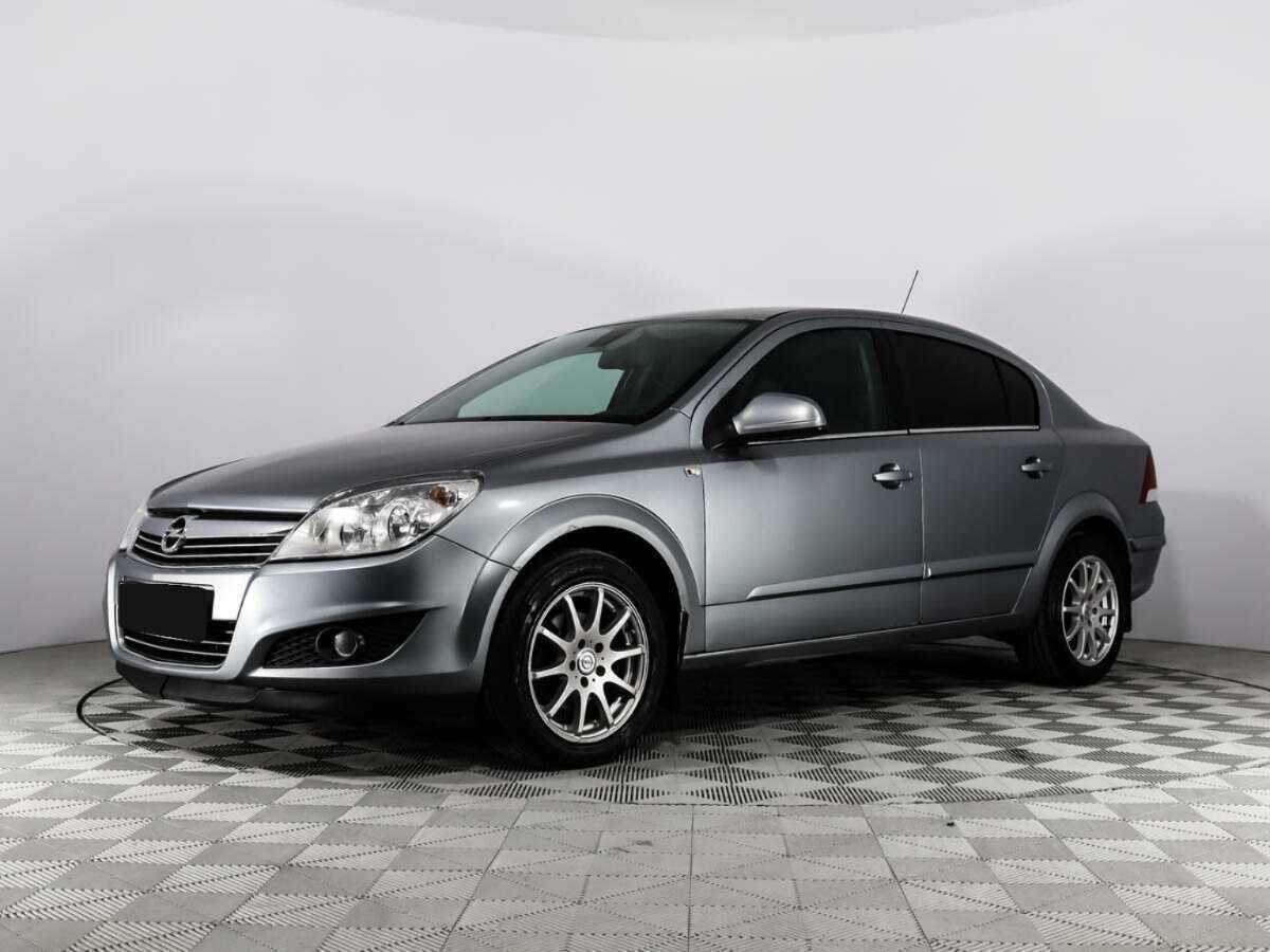 Opel Astra с пробегом — 2010 год. Посмотреть фото