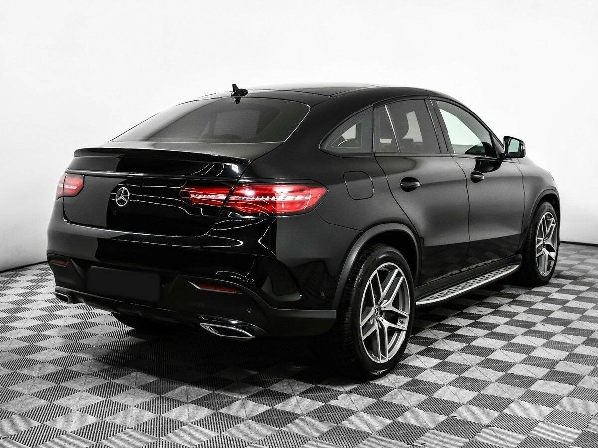 Mercedes-Benz GLE Coupe с пробегом — 2017 год. Фото: #4
