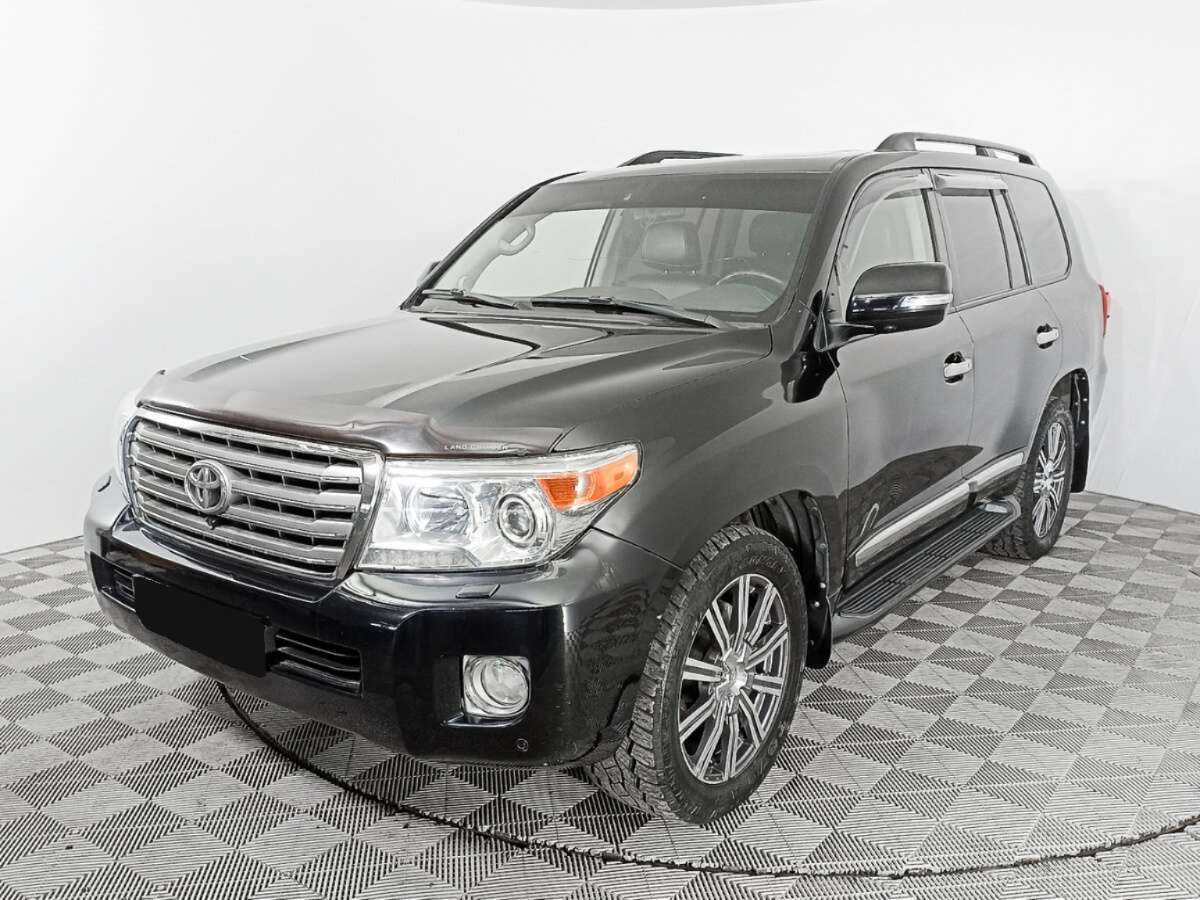 Toyota Land Cruiser с пробегом — 2013 год. Посмотреть фото
