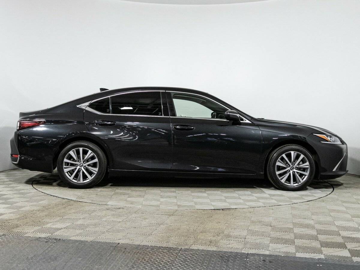 Lexus ES с пробегом — 2021 год. Фото: #3