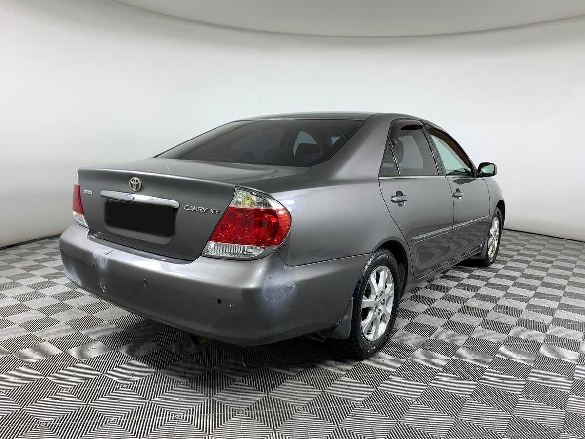 Toyota Camry с пробегом — 2004 год. Фото: #4