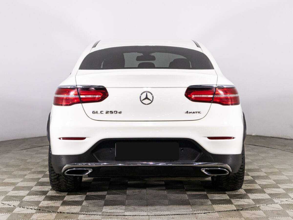 Mercedes-Benz GLC Coupe с пробегом — 2016 год. Фото: #5