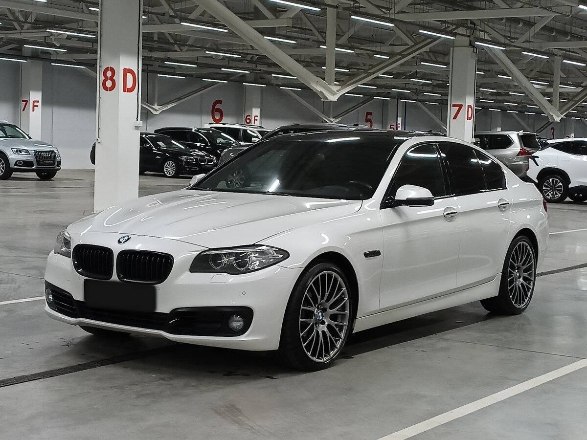 BMW 5 серии с пробегом — 2015 год. Фото: #0