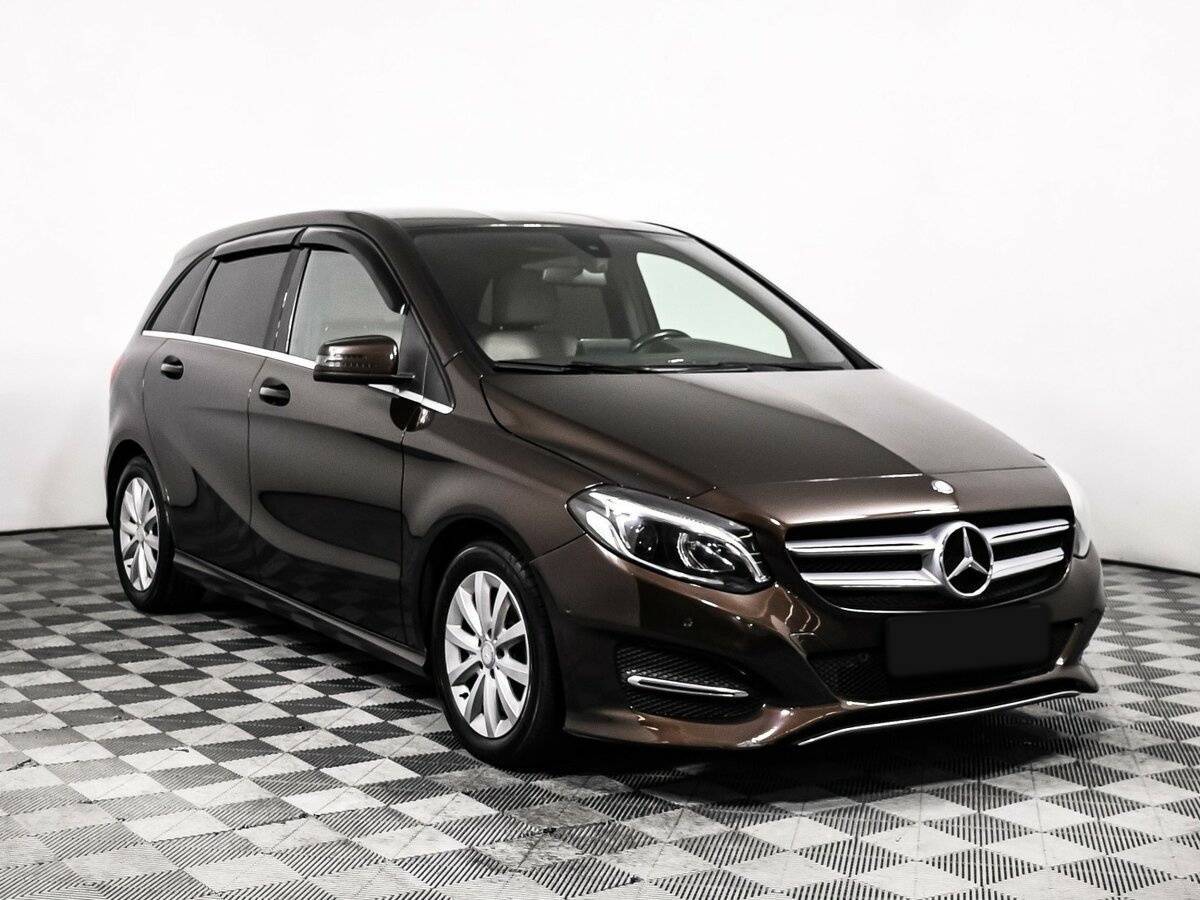 Mercedes-Benz B-Класс с пробегом — 2015 год. Фото: #2