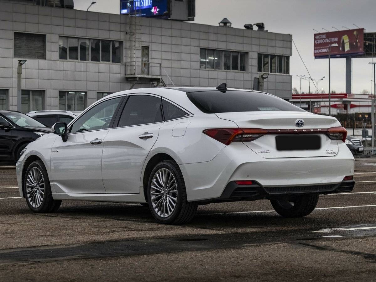 Toyota Avalon с пробегом — 2022 год. Фото: #6