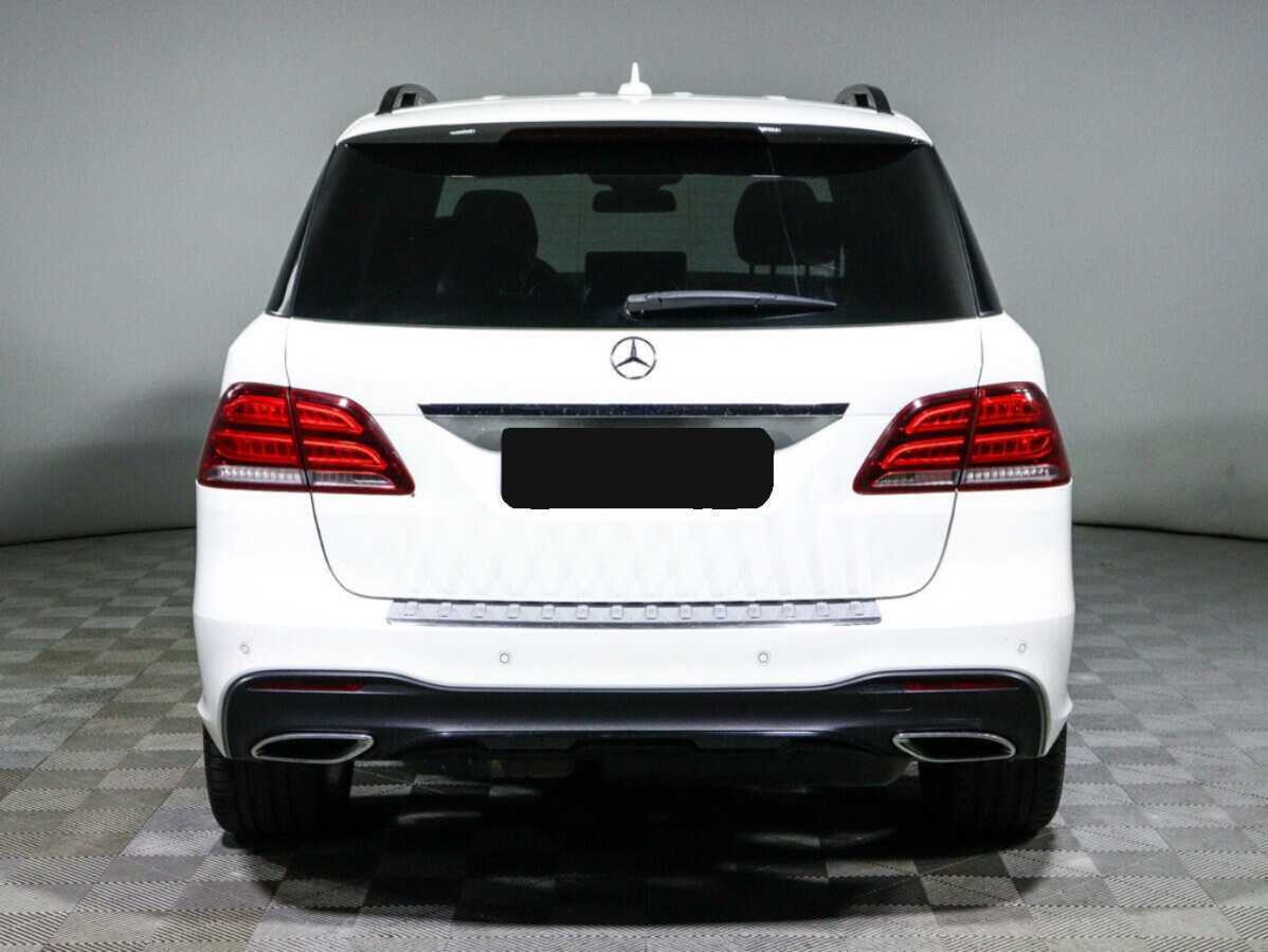 Mercedes-Benz GLE с пробегом — 2015 год. Фото: #4