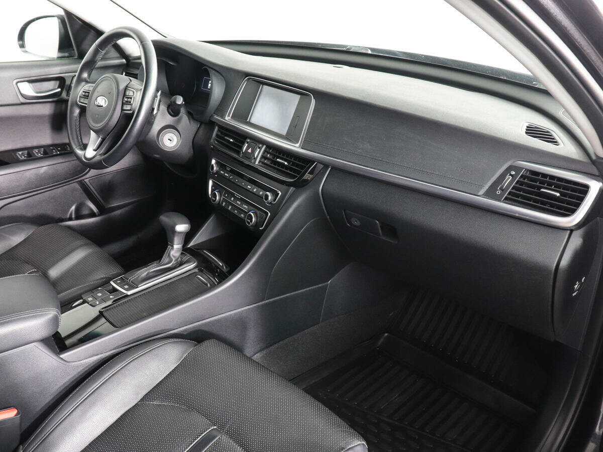 Kia Optima с пробегом — 2017 год. Фото: #10