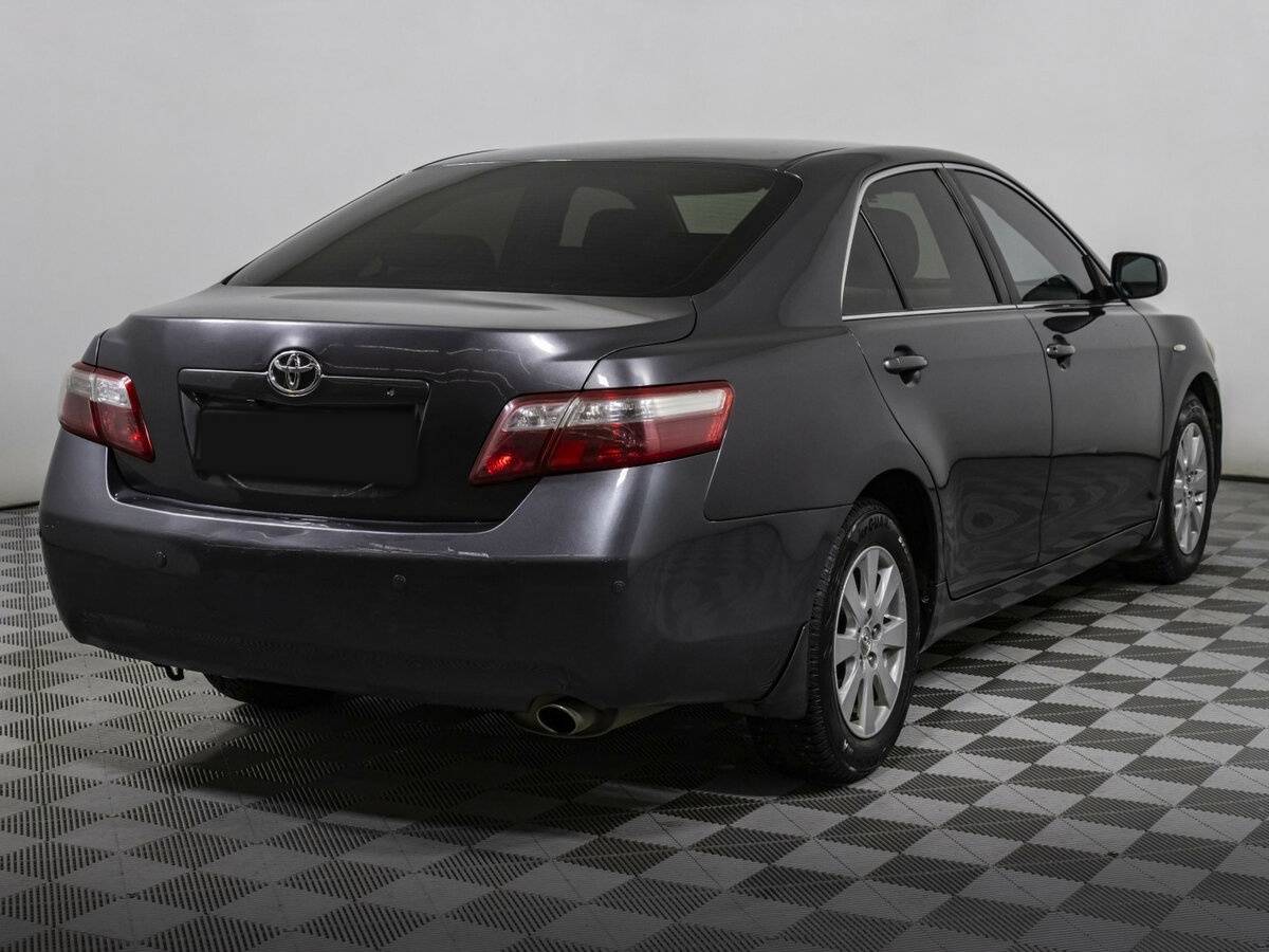 Toyota Camry с пробегом — 2007 год. Фото: #3