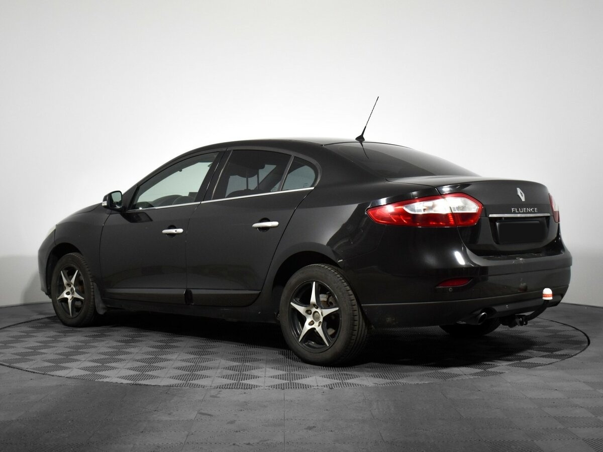 Renault Fluence с пробегом — 2011 год. Фото: #5