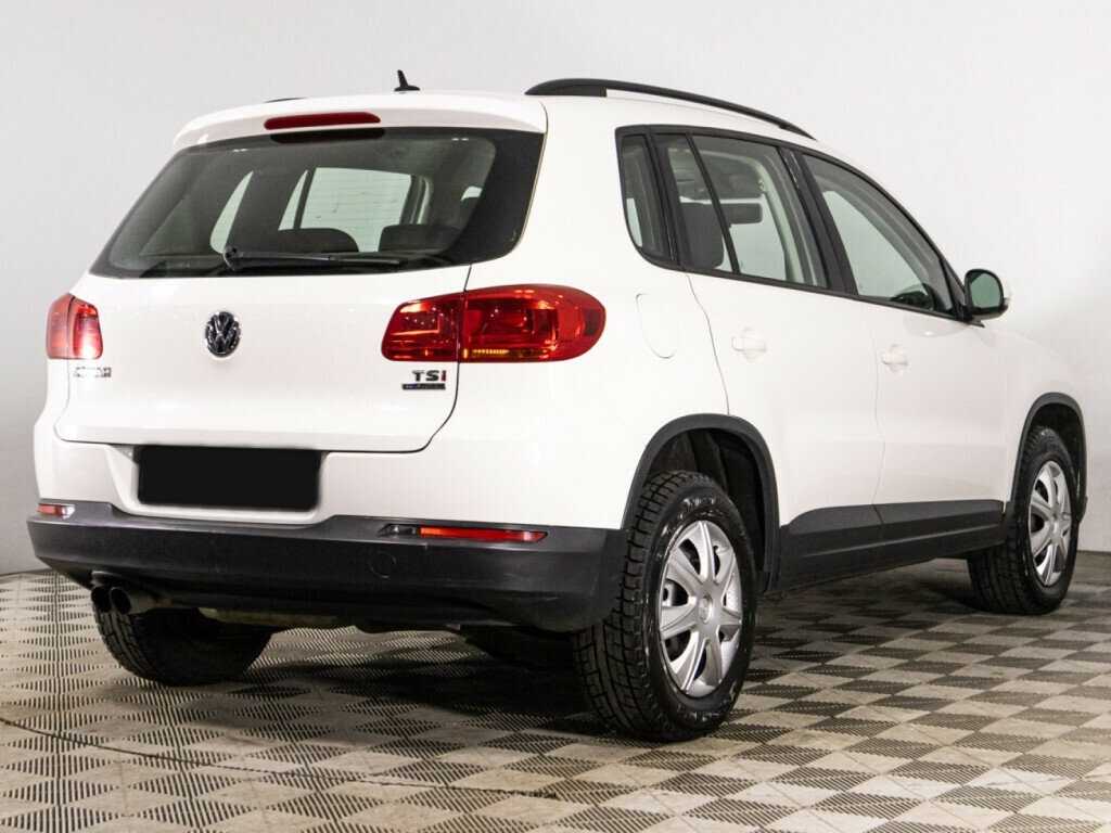 Volkswagen Tiguan с пробегом — 2011 год. Фото: #4