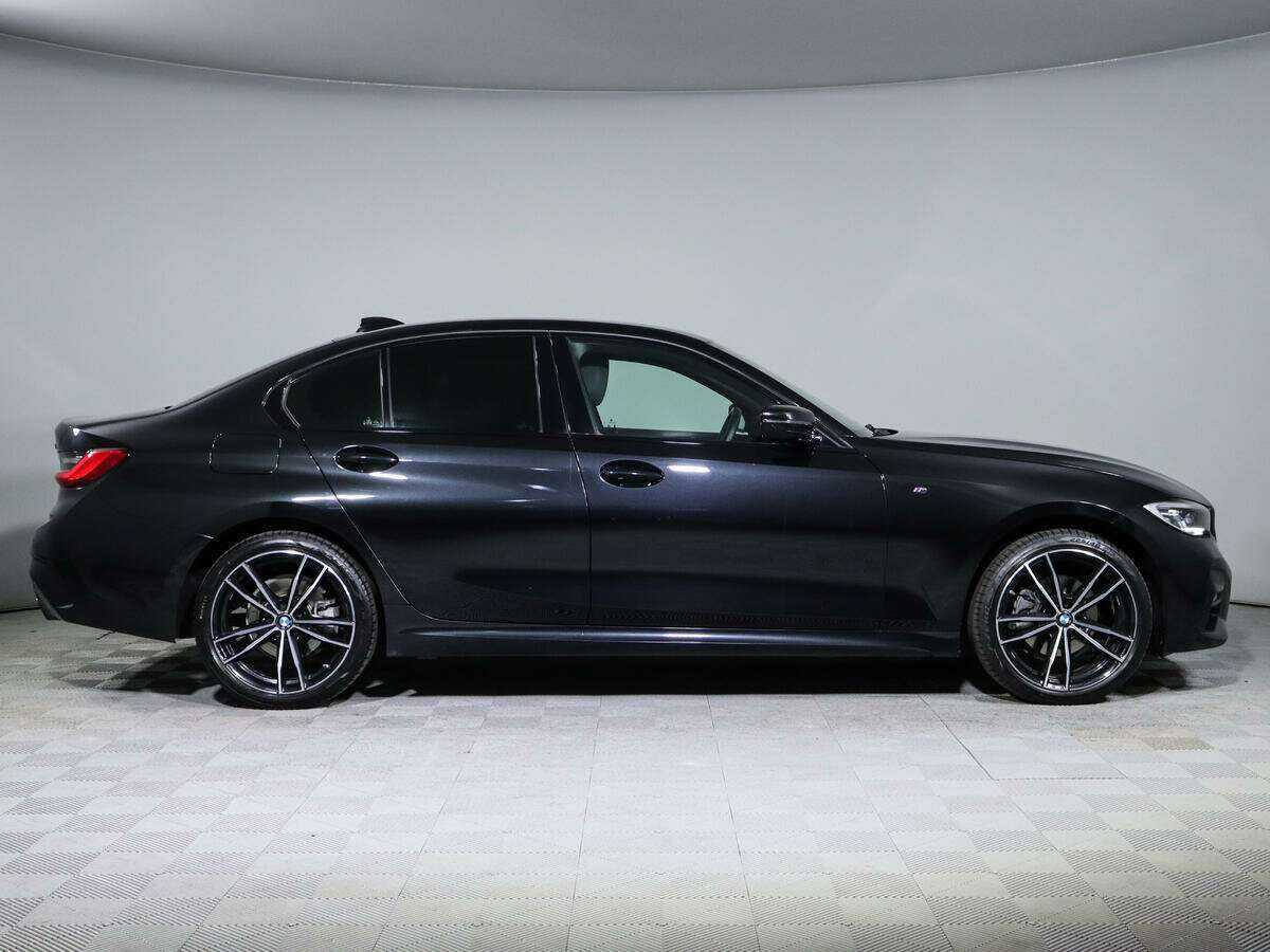 BMW 3 серии с пробегом — 2020 год. Фото: #3