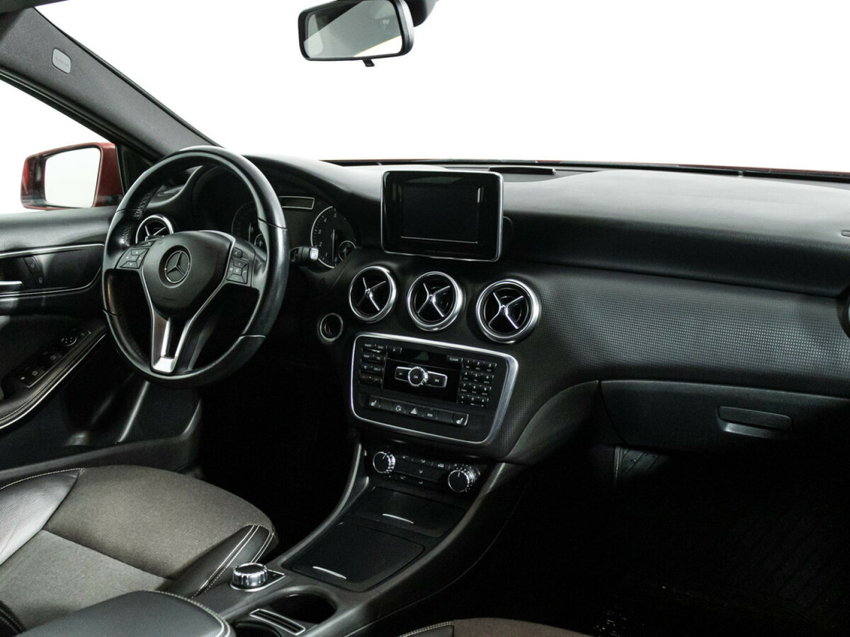 Mercedes-Benz A-Класс с пробегом — 2014 год. Фото: #8