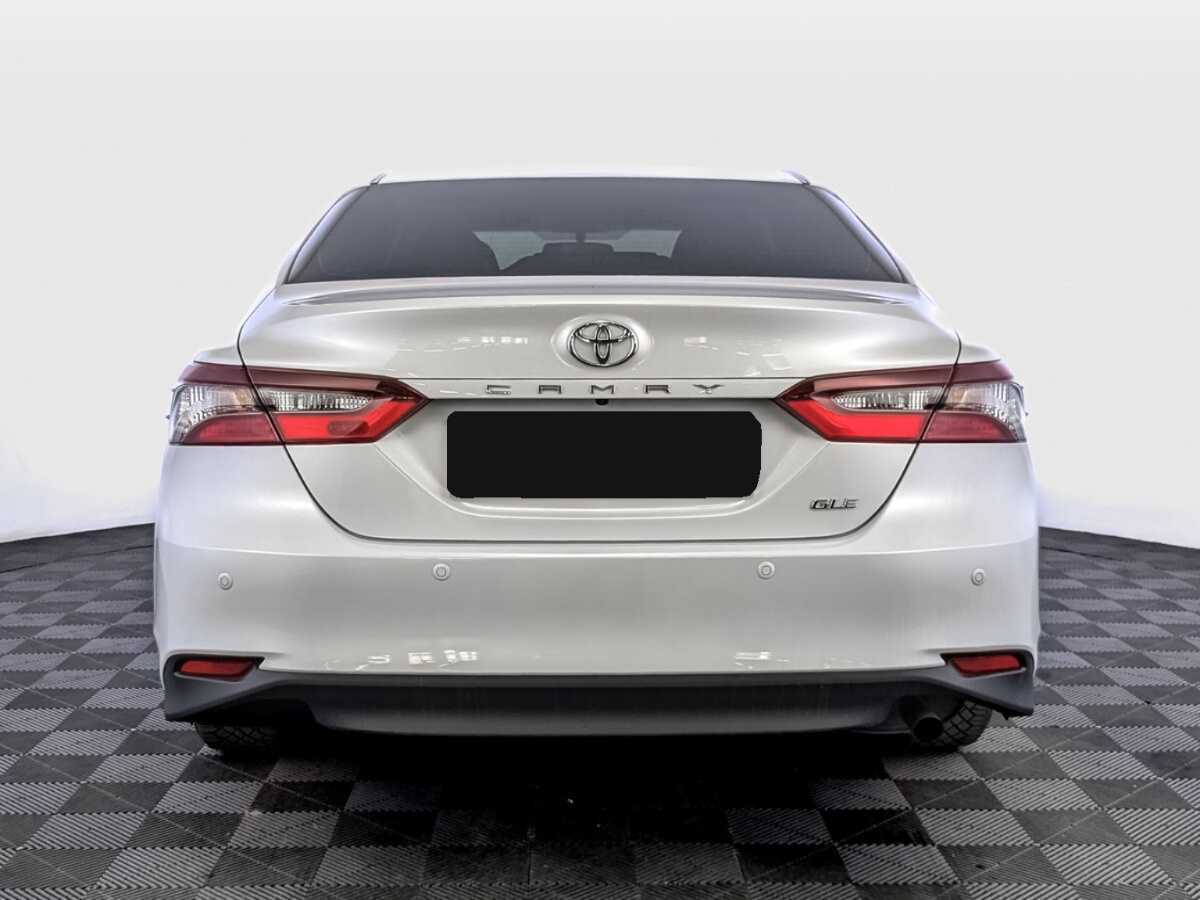 Toyota Camry с пробегом — 2022 год. Фото: #5