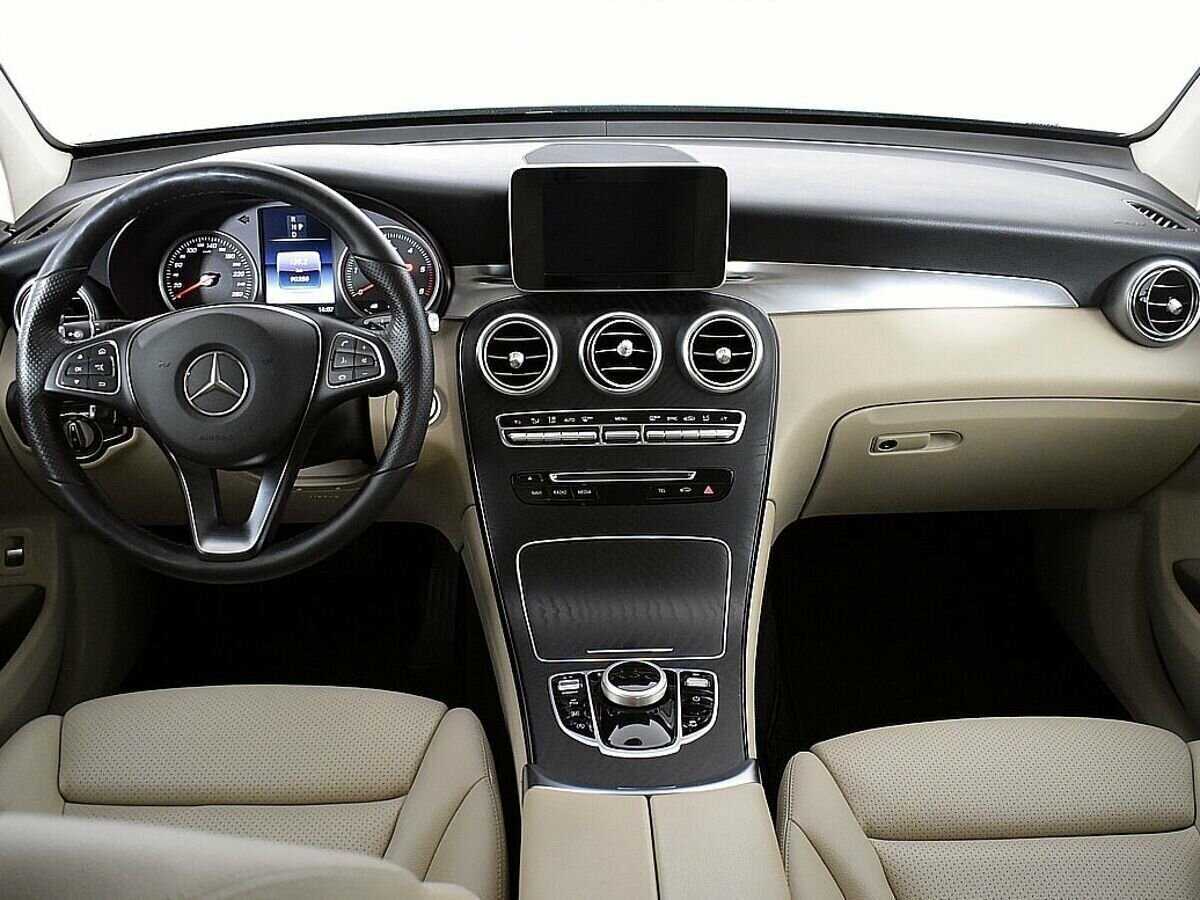 Mercedes-Benz GLC с пробегом — 2019 год. Фото: #9