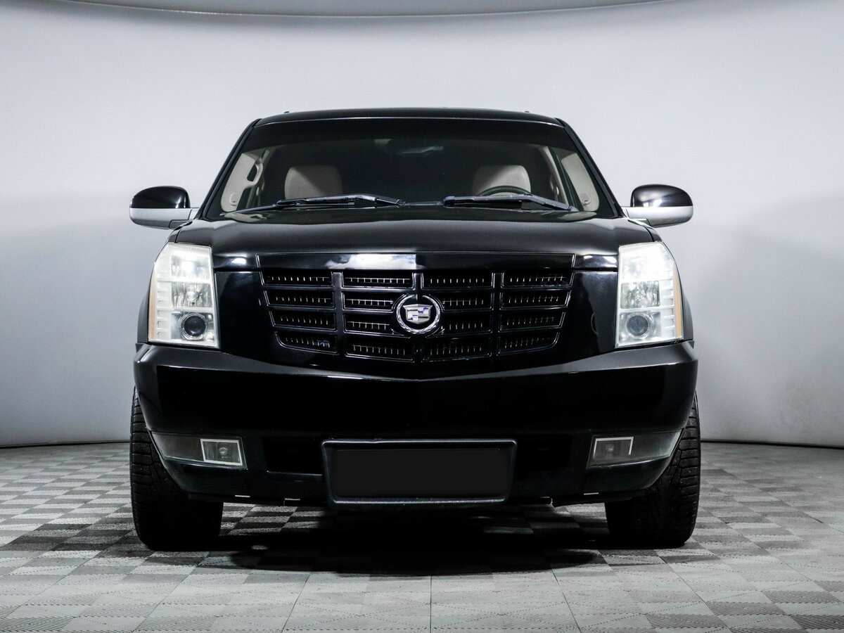 Cadillac Escalade с пробегом — 2007 год. Фото: #1
