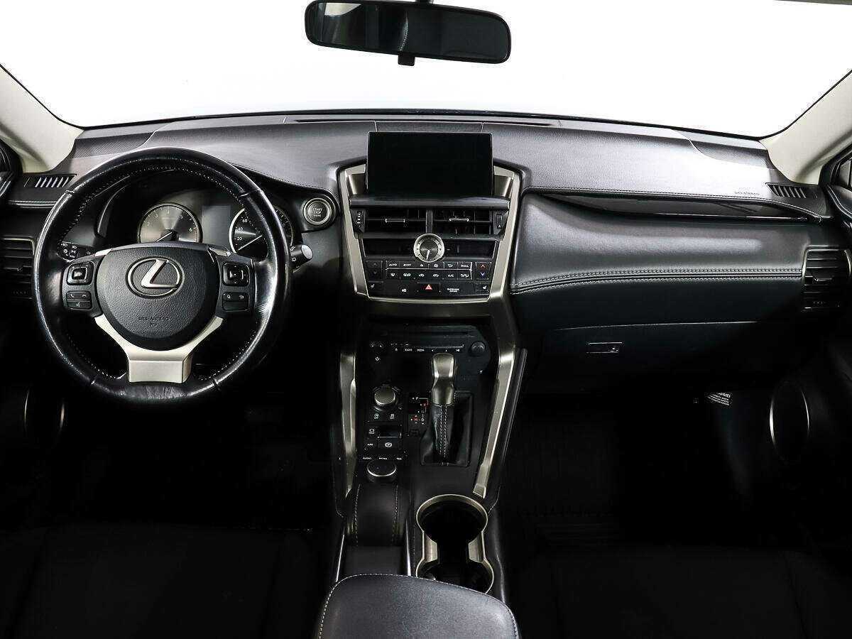 Lexus NX с пробегом — 2015 год. Фото: #11