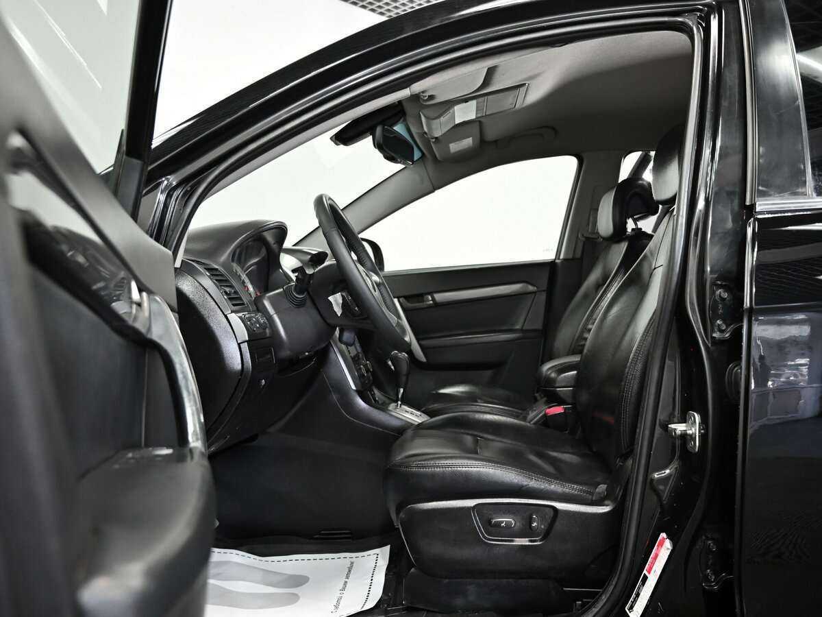 Chevrolet Captiva с пробегом — 2008 год. Фото: #6
