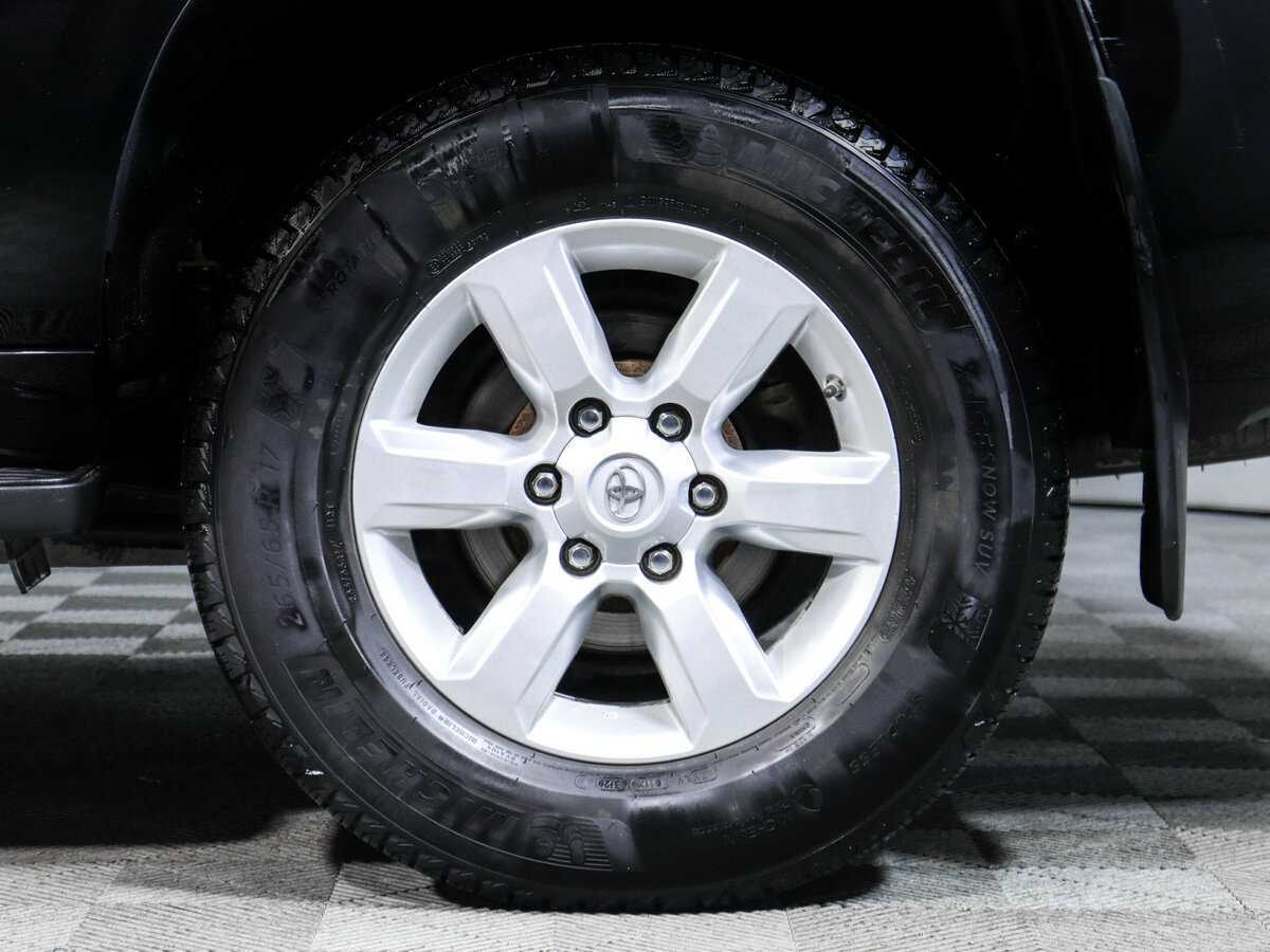 Toyota Land Cruiser Prado с пробегом — 2015 год. Фото: #14