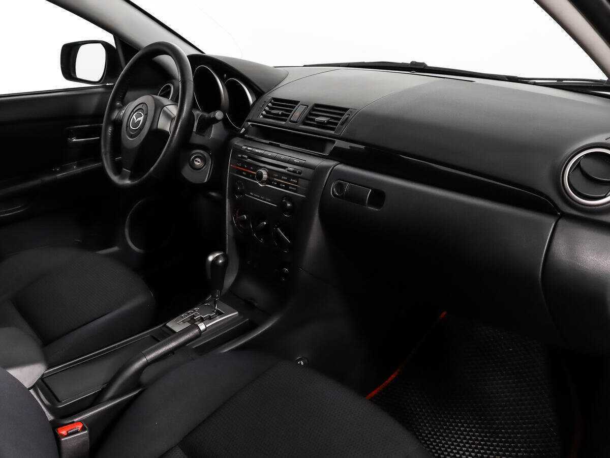 Mazda 3 с пробегом — 2008 год. Фото: #10