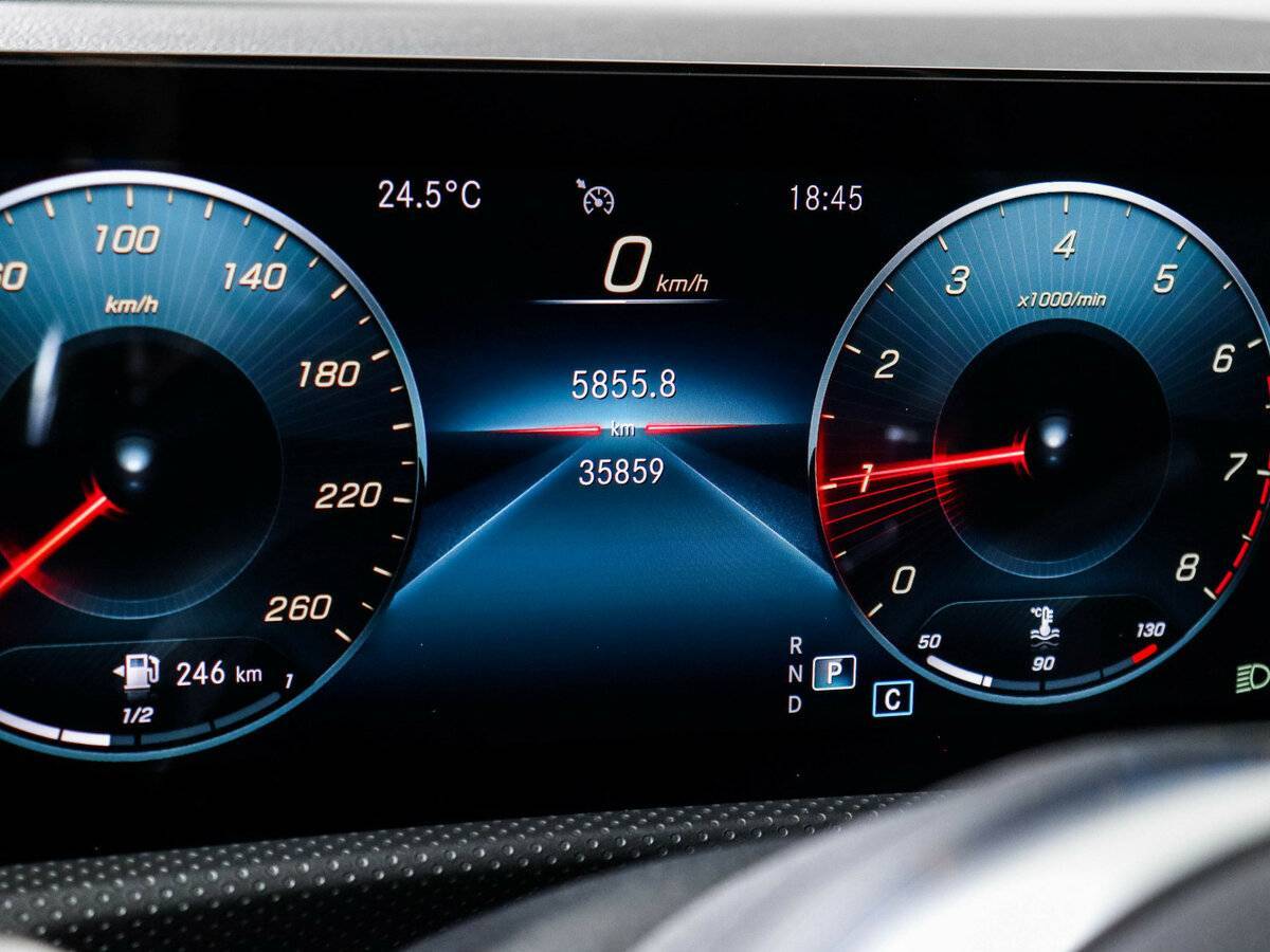 Mercedes-Benz CLA с пробегом — 2021 год. Фото: #10