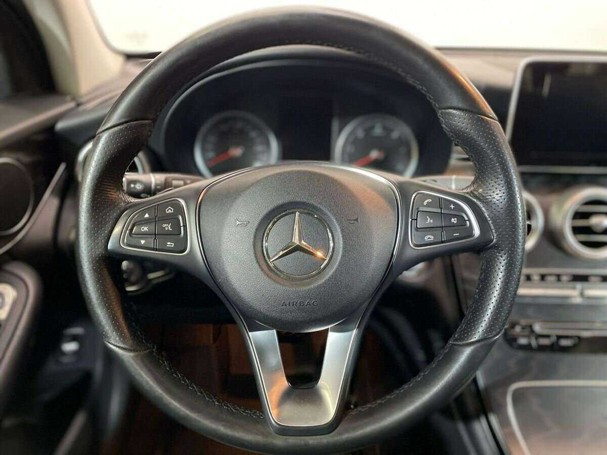 Mercedes-Benz GLC с пробегом — 2018 год. Фото: #11