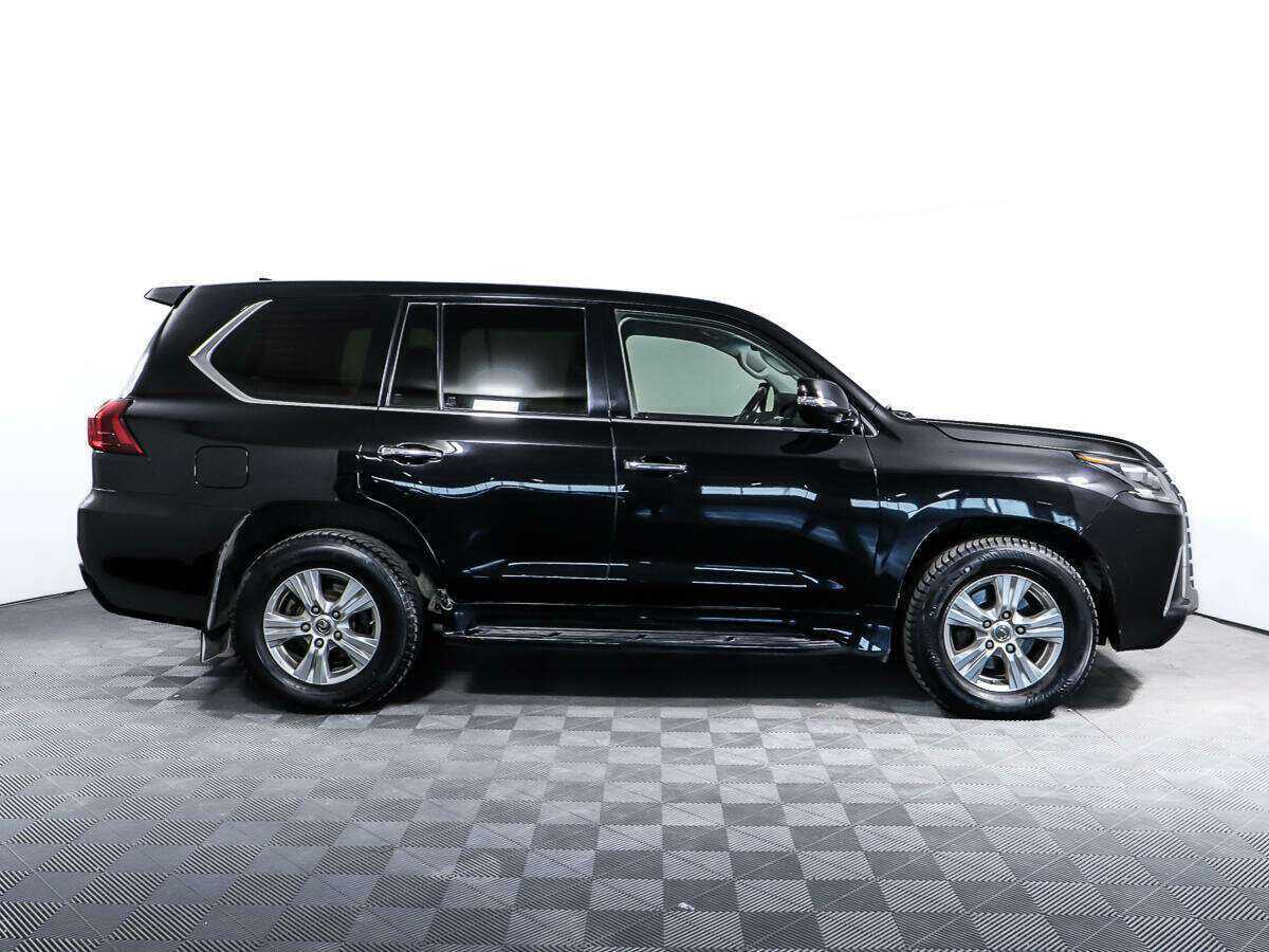 Lexus LX с пробегом — 2015 год. Фото: #3