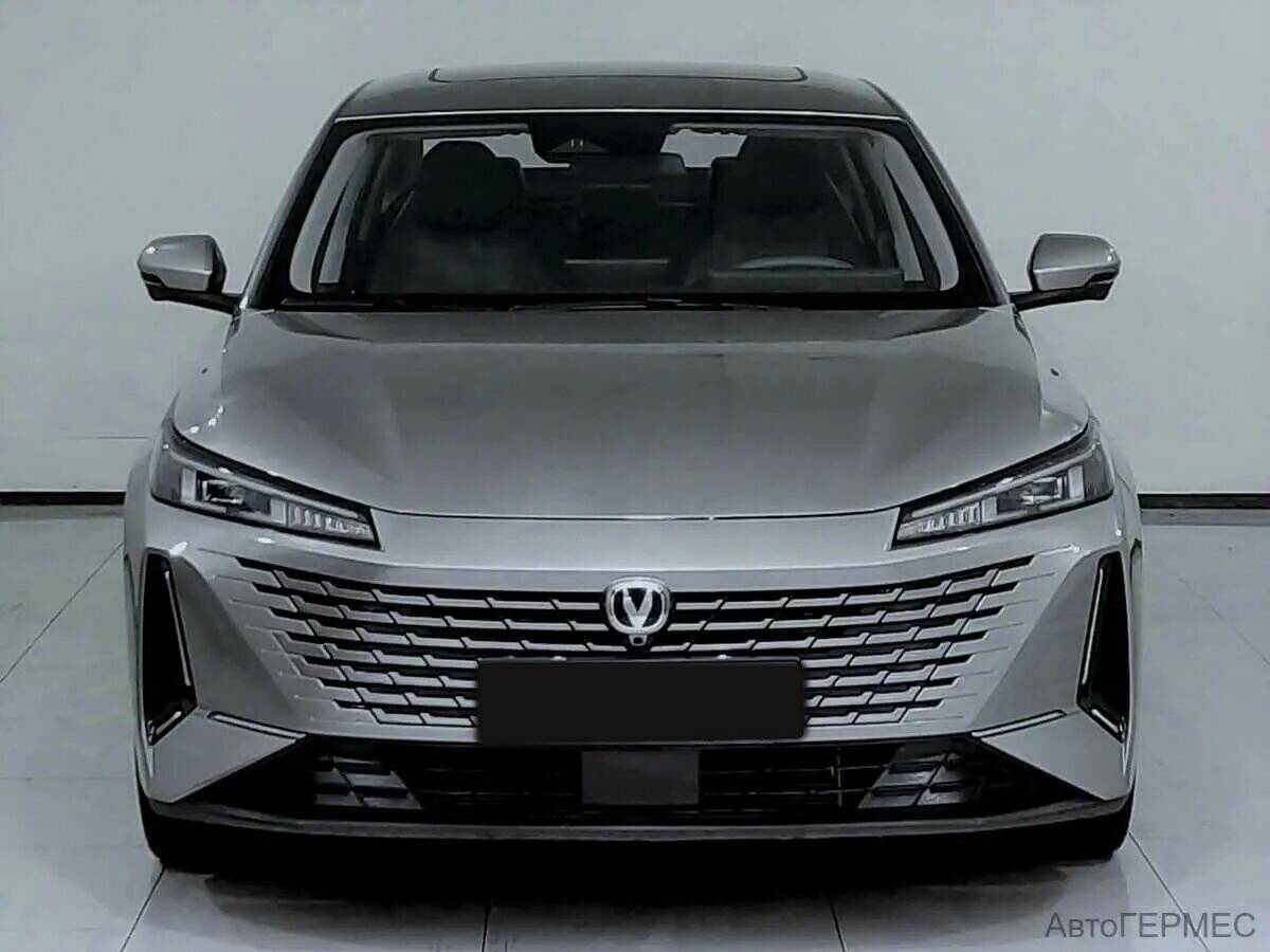 Changan Lamore с пробегом — 2023 год. Фото: #1