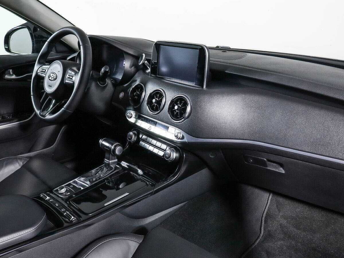 Kia Stinger с пробегом — 2018 год. Фото: #8