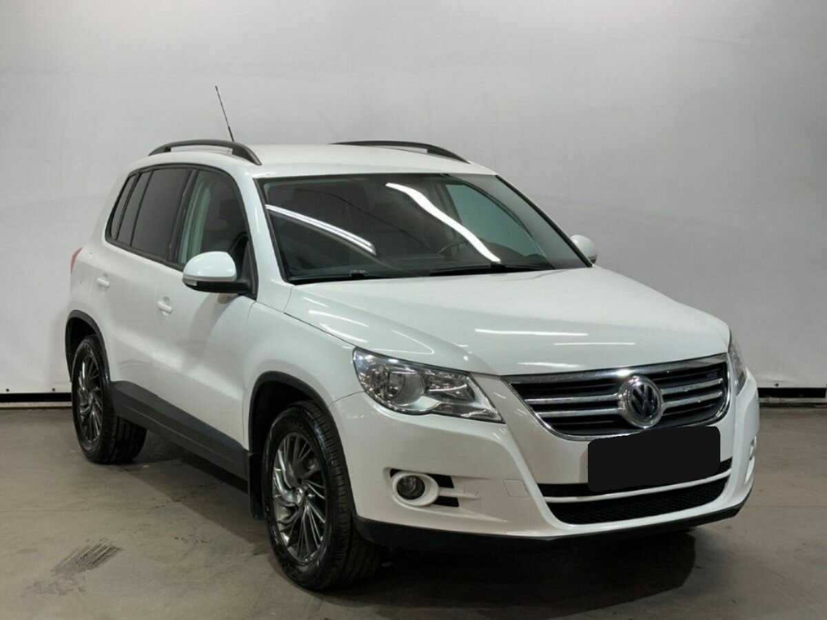 Volkswagen Tiguan с пробегом — 2010 год. Фото: #2