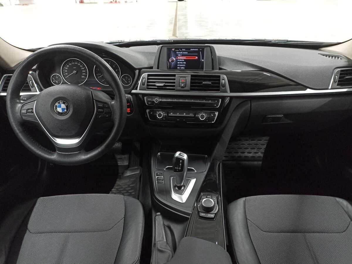 BMW 3 серии с пробегом — 2016 год. Фото: #13