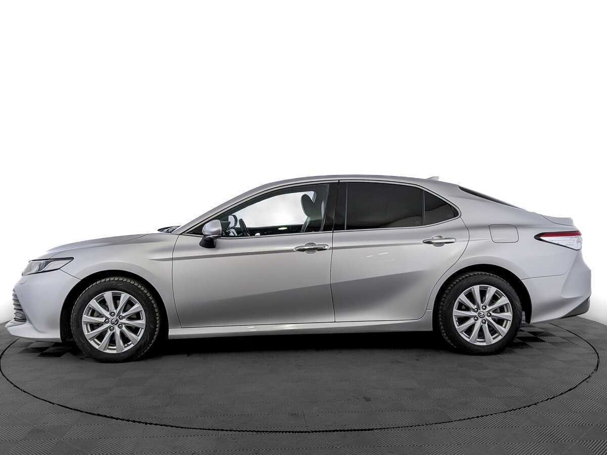 Toyota Camry с пробегом — 2019 год. Фото: #7
