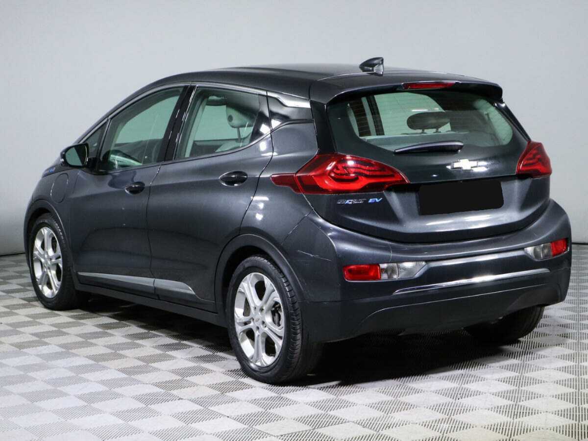 Chevrolet Bolt с пробегом — 2017 год. Фото: #6