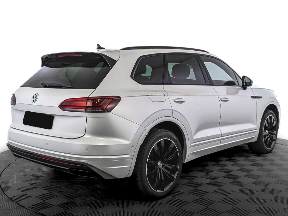 Volkswagen Touareg с пробегом — 2020 год. Фото: #4