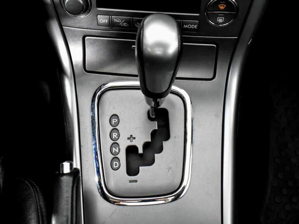 Subaru Legacy с пробегом — 2005 год. Фото: #9