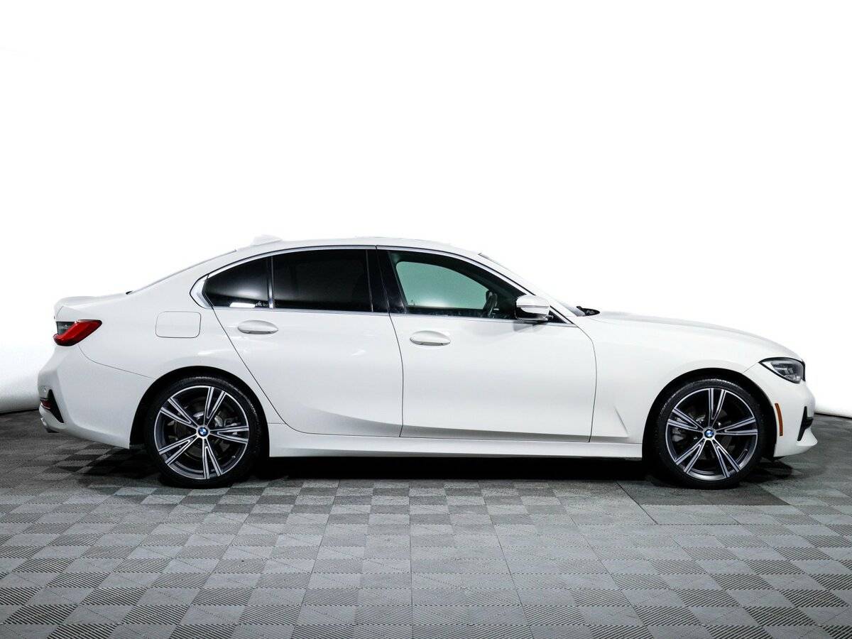 BMW 3 серии с пробегом — 2020 год. Фото: #3