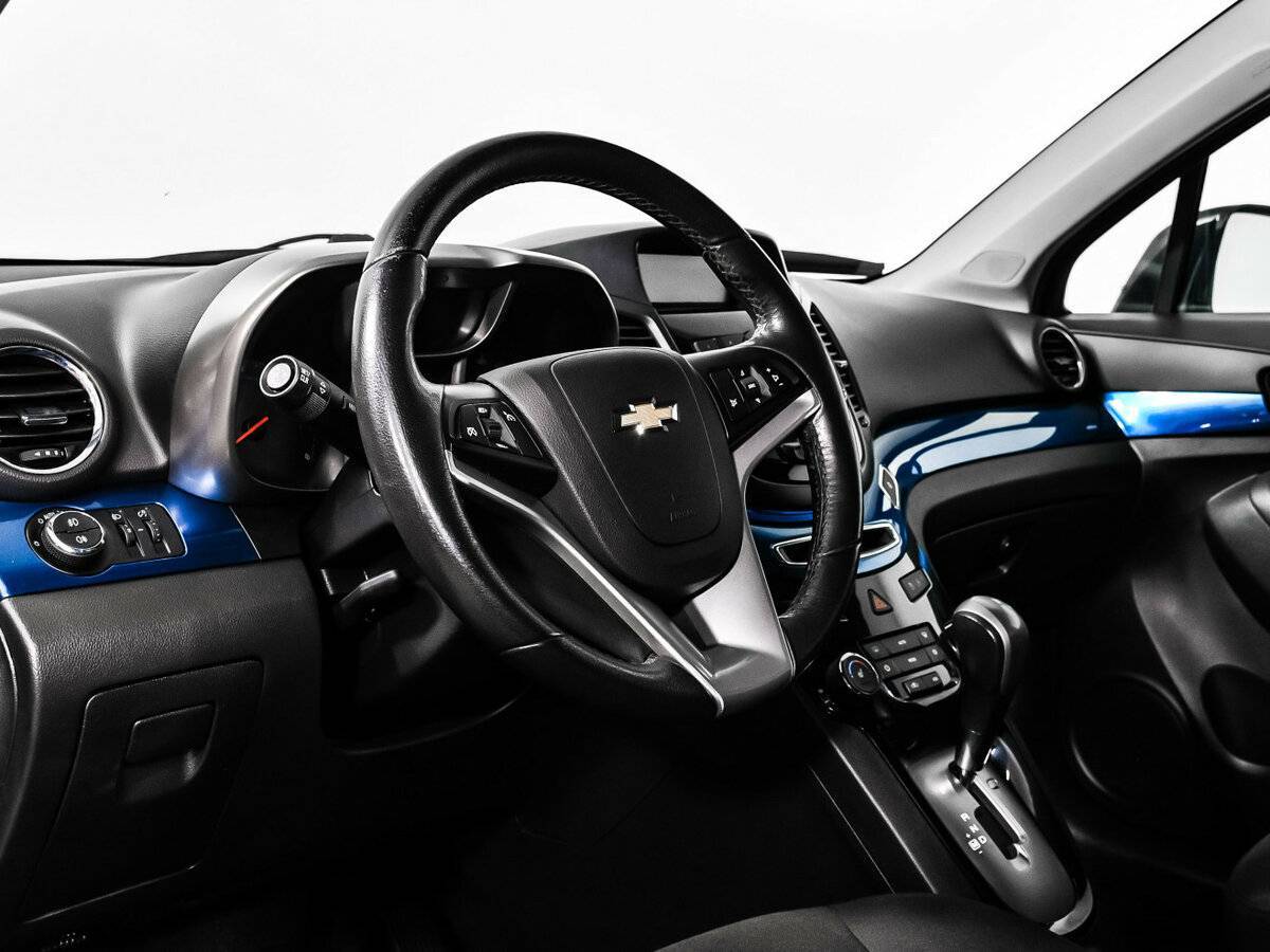 Chevrolet Orlando с пробегом — 2012 год. Фото: #11