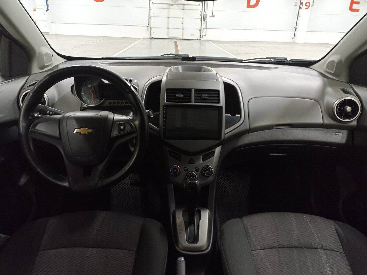 Chevrolet Aveo с пробегом — 2012 год. Фото: #13