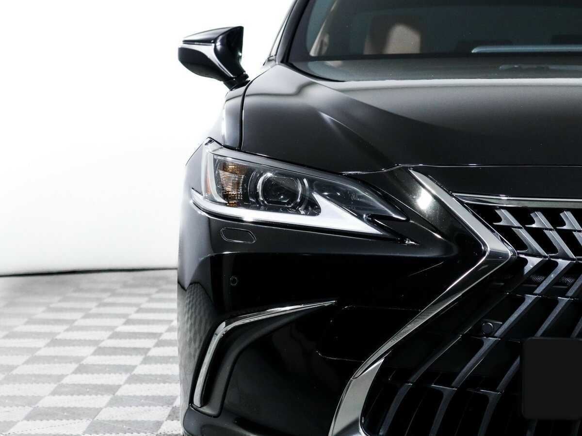 Lexus ES с пробегом — 2021 год. Фото: #17