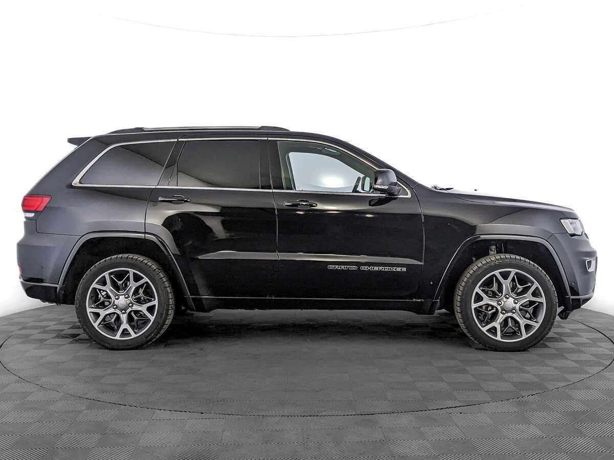 Jeep Grand Cherokee с пробегом — 2021 год. Фото: #3