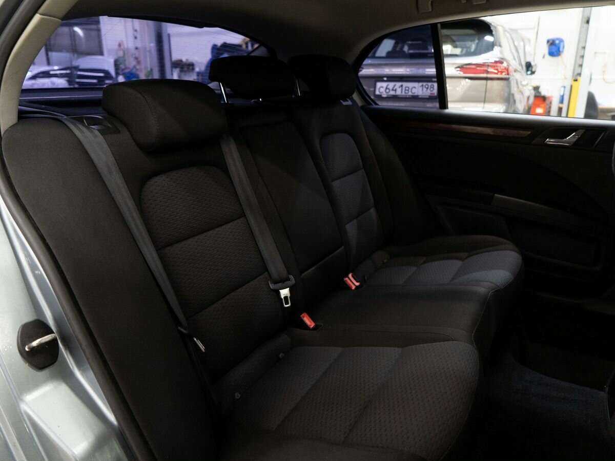 Skoda Superb с пробегом — 2011 год. Фото: #8