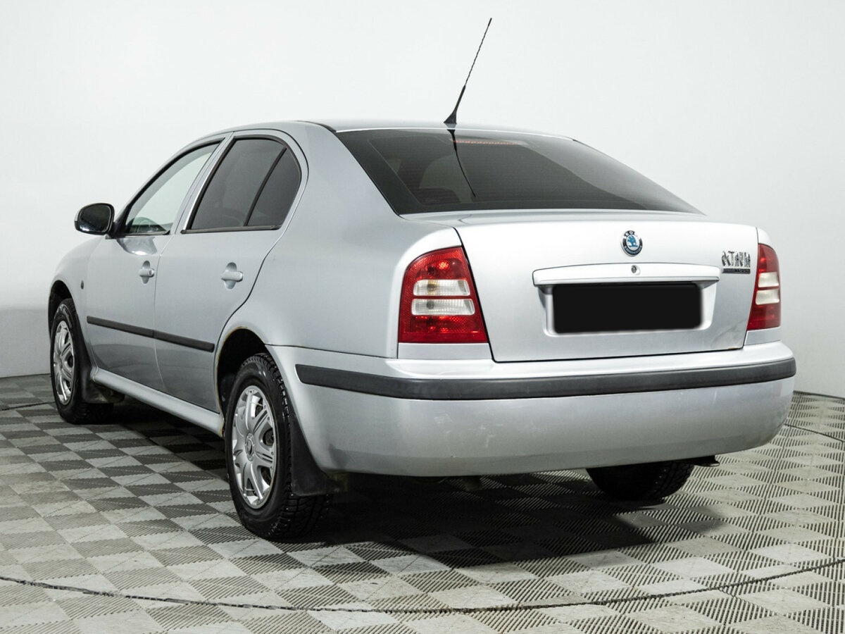 Skoda Octavia с пробегом — 2010 год. Фото: #6