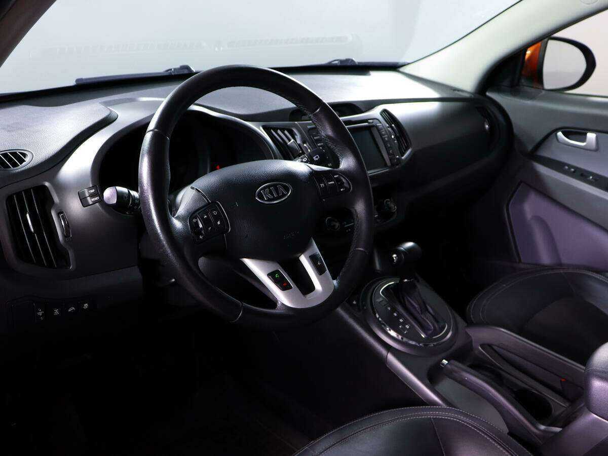 Kia Sportage с пробегом — 2011 год. Фото: #10
