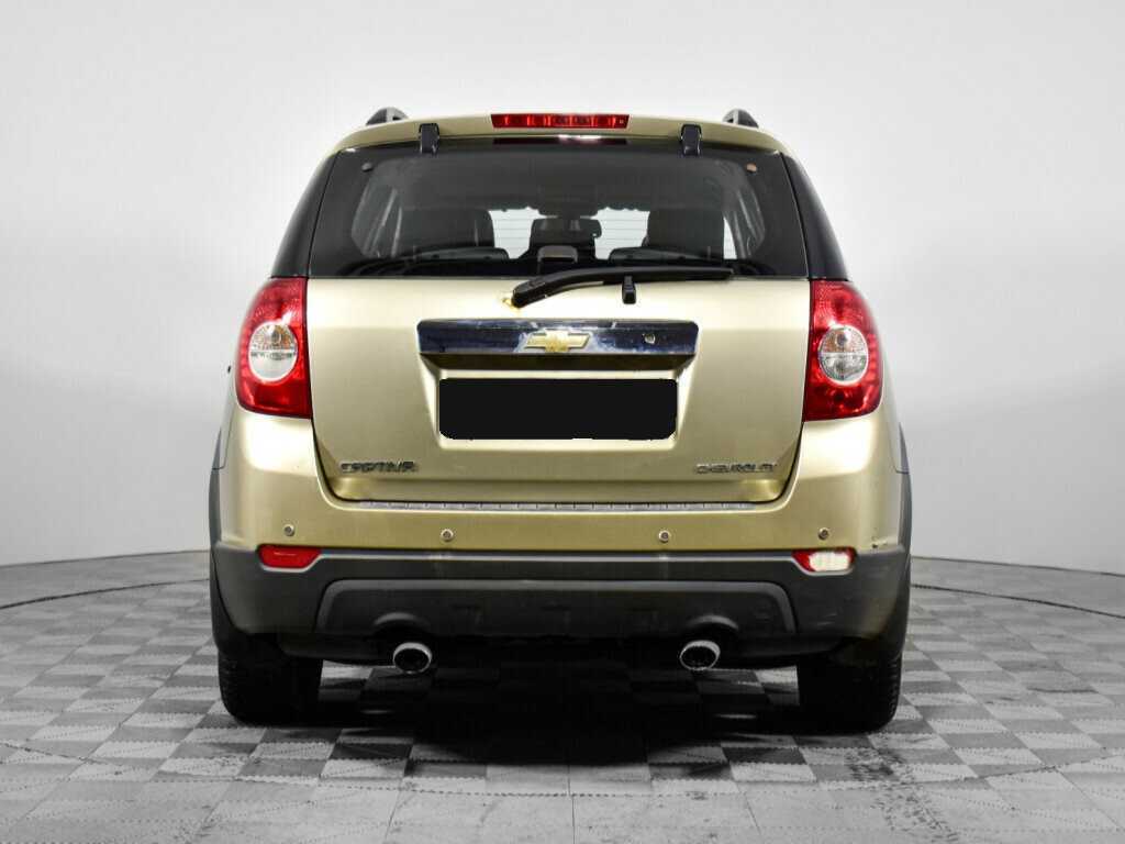 Chevrolet Captiva с пробегом — 2008 год. Фото: #3