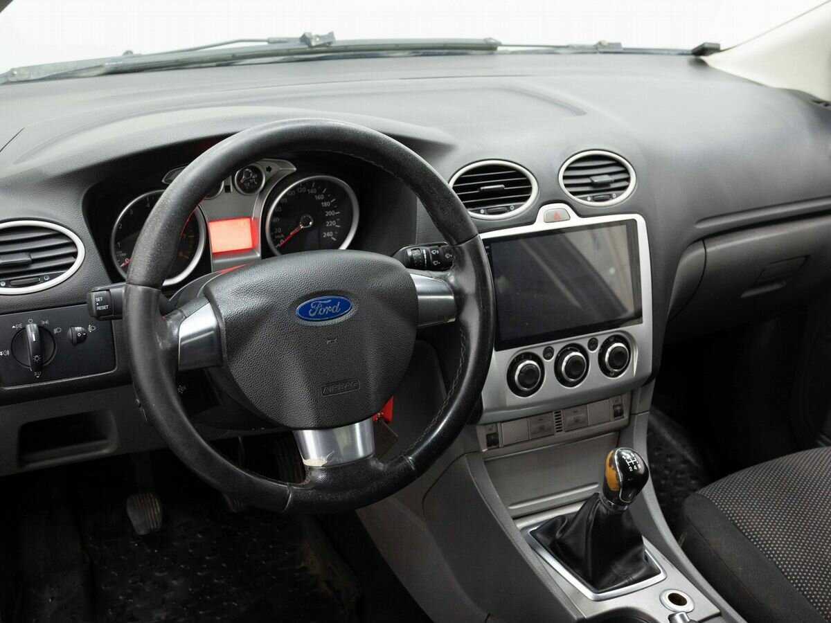 Ford Focus с пробегом — 2008 год. Фото: #10