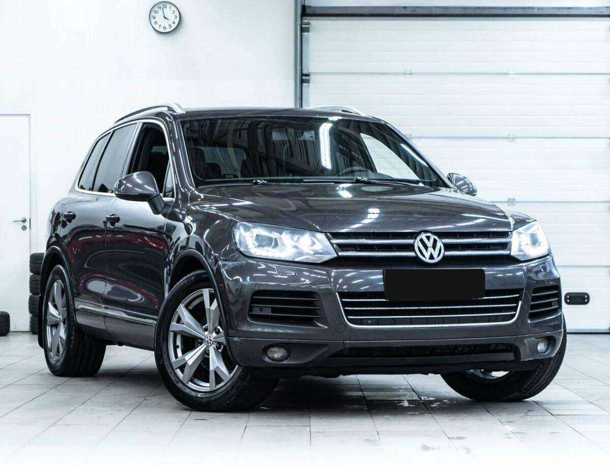 Volkswagen Touareg с пробегом — 2010 год. Фото: #1